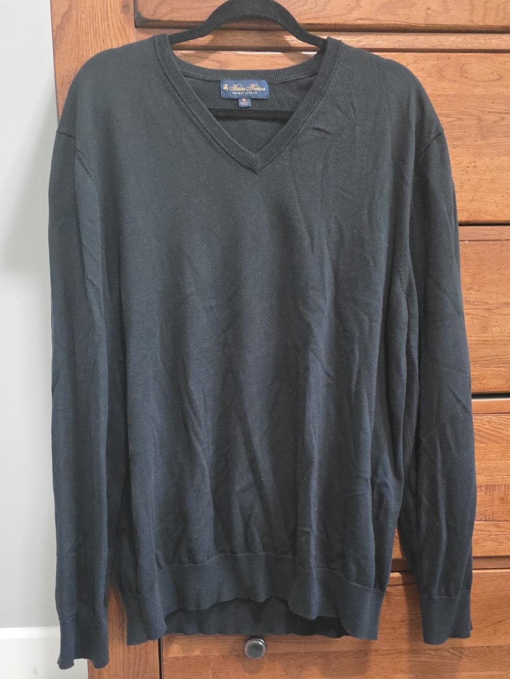 Brooks Brothers Men's V-Neck Sweater in Black